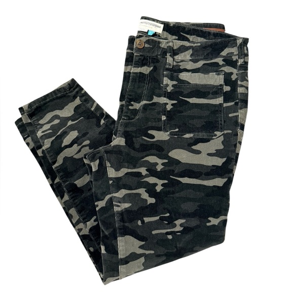 Pilcro and the Letterpress Pants - Anthropologie Pilcro High Rise Camo Skinny Jeans (Size 16)